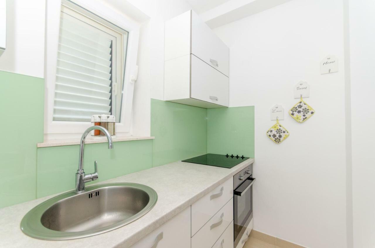 Beach & Park Apartment Kaštela Εξωτερικό φωτογραφία