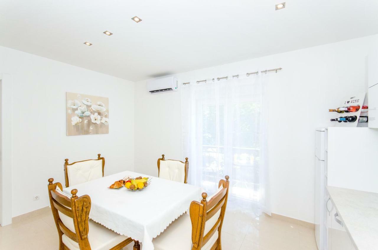 Beach & Park Apartment Kaštela Εξωτερικό φωτογραφία